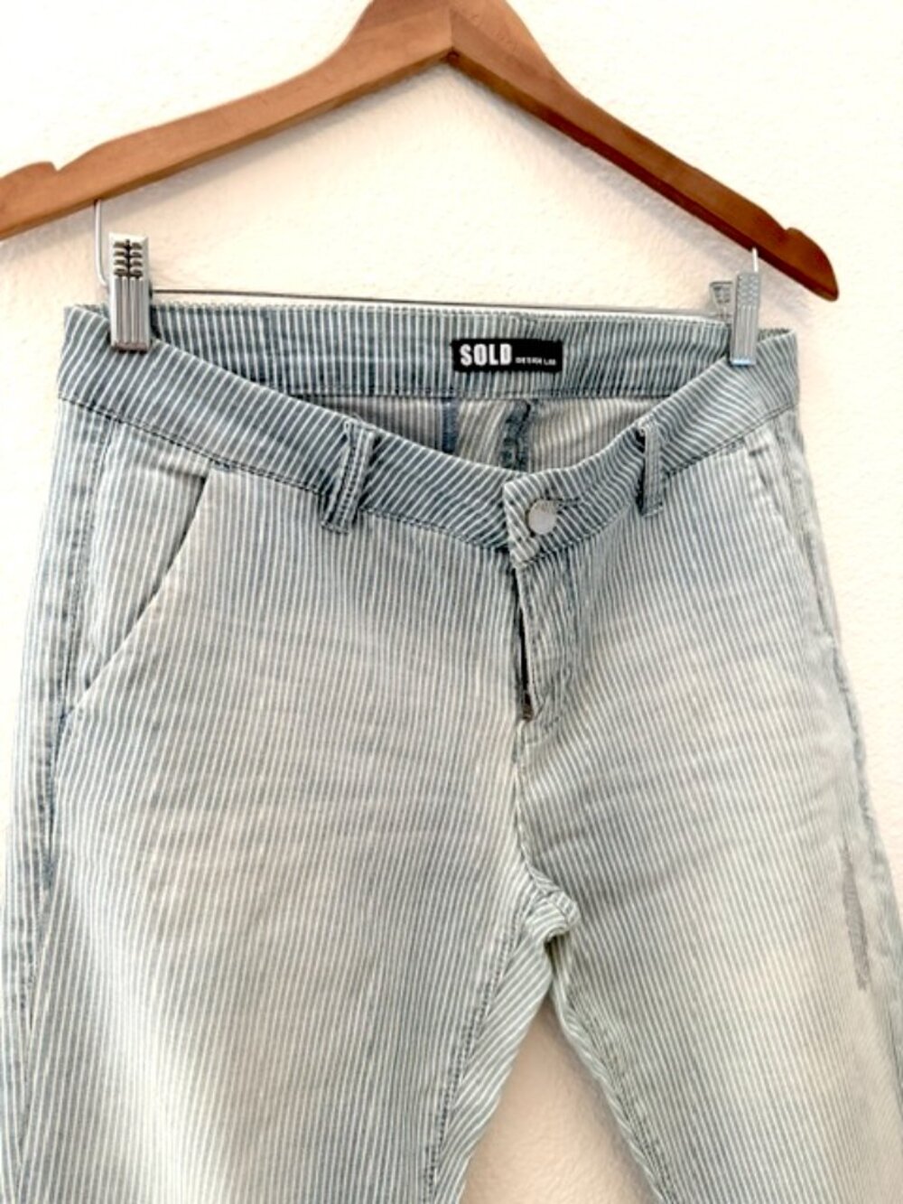 SOLD Design Lab Jeans - Picture 5 of 6